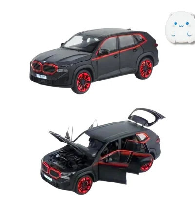 ماکت ماشین BMW XM مشکی با درهای بازشو و جزئیات داخل کابین